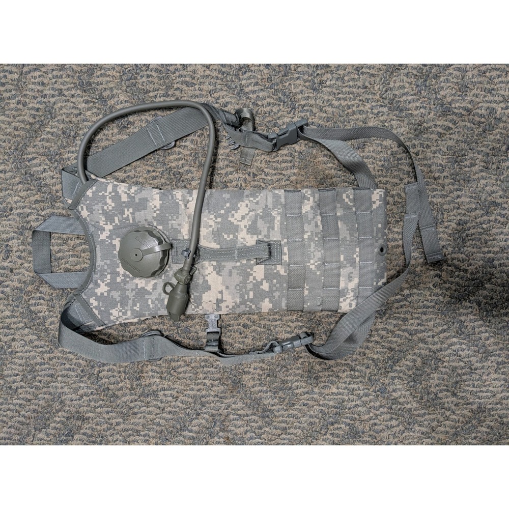 US Military ACU Digital Camo Hydration Carrier Pack The Specialty Group Inc100oz